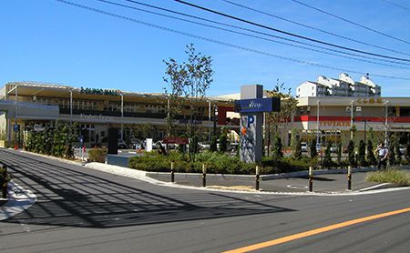 八山田クリニックモール